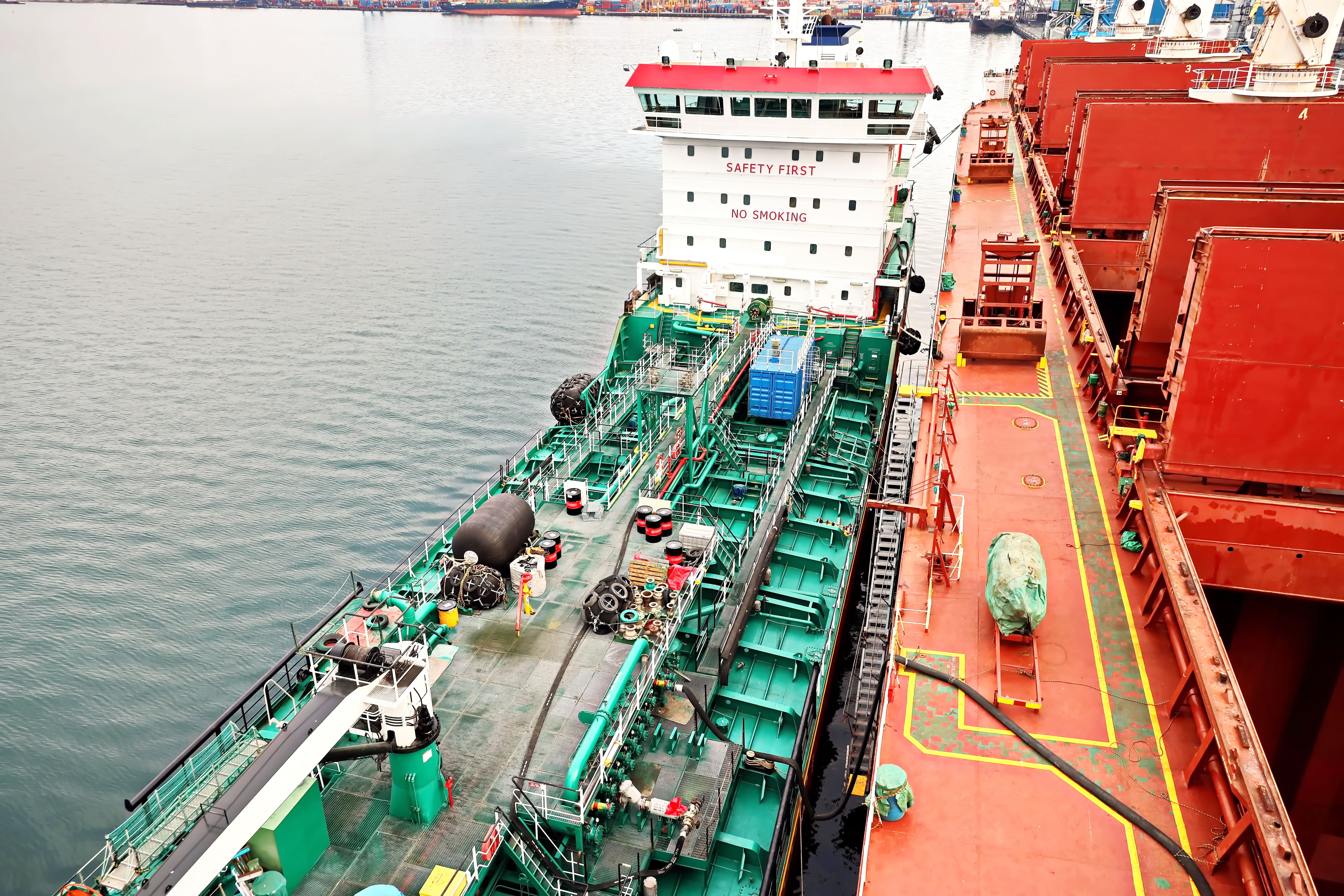 Abastecimiento de Combustible a Buques
